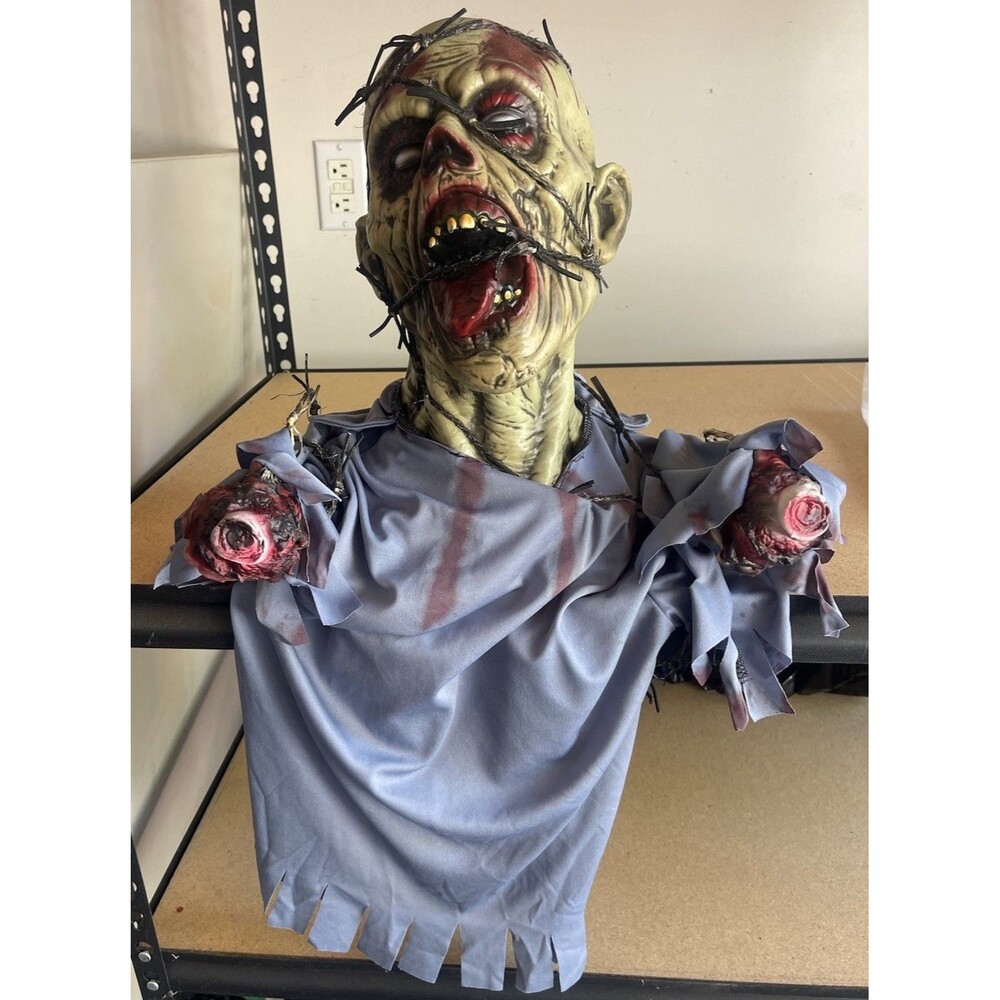 Halloween Decoration Prop Zombie Torso Hanging Indoor/Outdoor Head Half Body